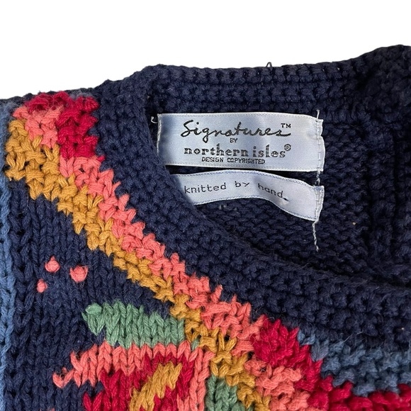 Vintage Signatures by Northern Isles Floral Hand Knit Sweater Medium - Picture 7 of 13